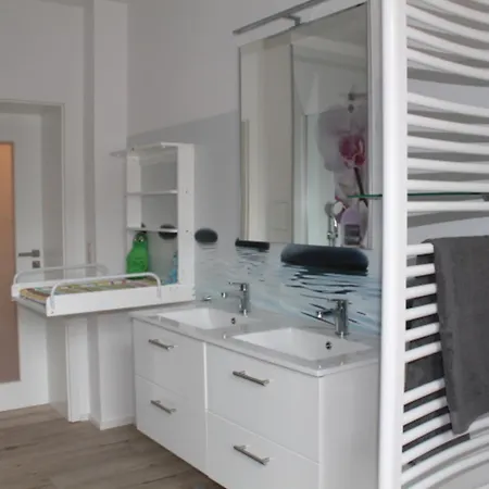 Apartment Ferienwohnung Schoeneck